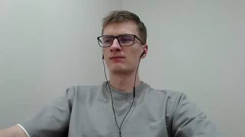 Snapshot of ray_booy chatting on July 5, 12:23 pm Ray Booy online show from July 5, 12:23 pm