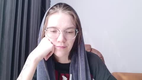 Ray-Ray online show from March 31, 1:29 am