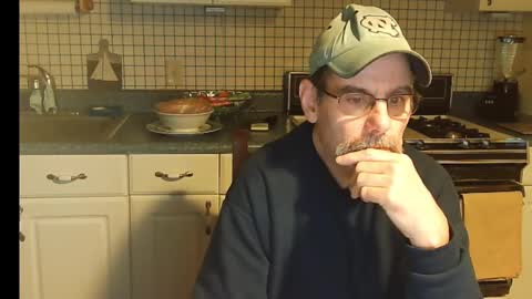 Ray online show from December 22, 10:17 am