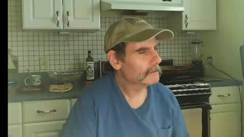 Snapshot of raylene4u2 chatting on June 27, 6:46 pm Ray online show from June 27, 6:46 pm