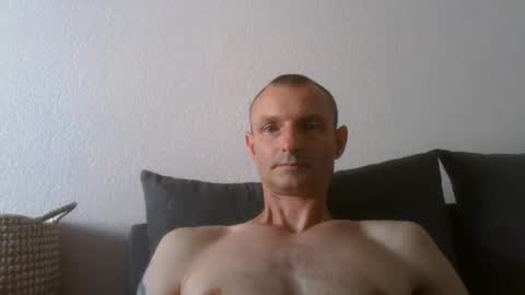 Snapshot of raynxxx335946 chatting on July 15, 5:34 am raynxxx335946 online show from July 15, 5:34 am