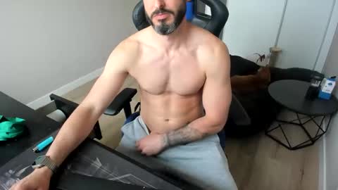 raysexparty online show from April 21, 5:39 pm