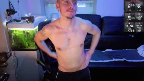 Rayzel online show from February 7, 4:43 pm