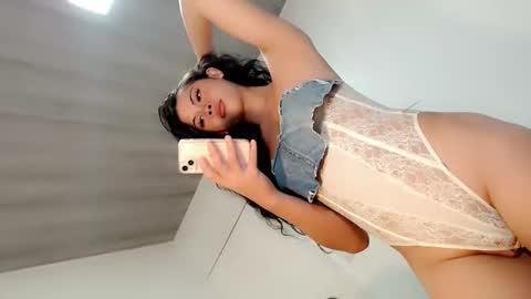 Snapshot of raze_fuckzx chatting on September 16, 11:17 pm cindy online show from September 16, 11:17 pm