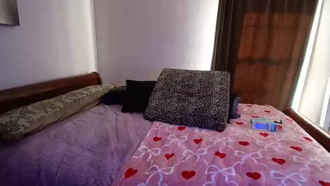 razorkitty online show from February 2, 4:38 pm