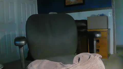 Snapshot of rb69er905364 chatting on January 3, 11:23 pm rb69er905364 online show from January 3, 11:23 pm