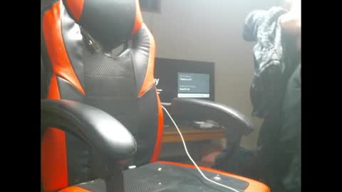 Snapshot of rdyforitall chatting on February 18, 8:05 am Mr Nice online show from February 18, 8:05 am