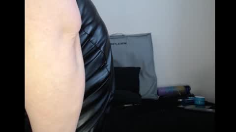 Fannie online show from March 8, 5:22 pm