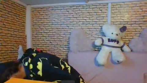 real_coupl3 online show from December 3, 9:35 pm