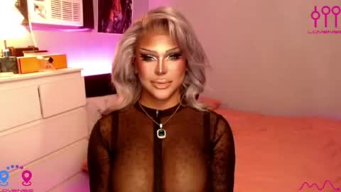 Snapshot of real_dom_phuta chatting on July 2, 4:24 pm Miss Katrina De Futah Goddess of HELL online show from July 2, 4:24 pm