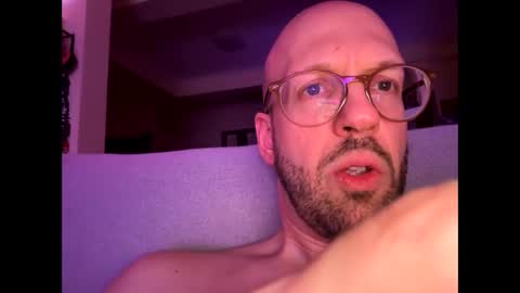 Snapshot of realhorsedick chatting on June 6, 1:54 am HugeSecret online show from June 6, 1:54 am