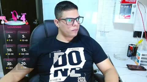 Snapshot of realjoel chatting on June 5, 12:00 pm Joel online show from June 5, 12:00 pm