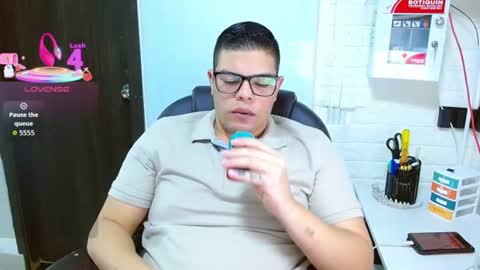 Snapshot of realjoel chatting on July 6, 12:35 pm Joel online show from July 6, 12:35 pm