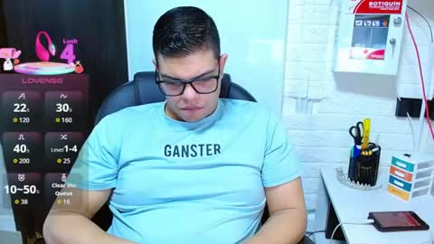 Snapshot of realjoel chatting on July 7, 12:31 pm Joel online show from July 7, 12:31 pm