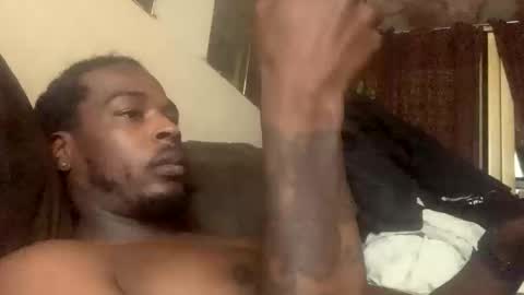 Snapshot of reallife1993 chatting on November 15, 7:49 am reallife1993 online show from November 15, 7:49 am