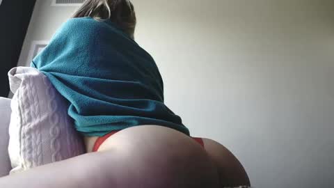 Lily Grace online show from March 12, 4:35 pm