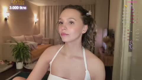 Snapshot of realsupermichael chatting on December 2, 4:42 pm AliceEve online show from December 2, 4:42 pm