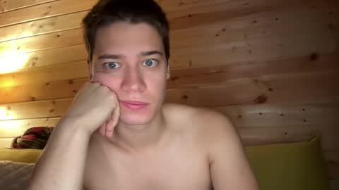 Snapshot of realsupermichael chatting on September 17, 7:32 am AliceEve online show from September 17, 7:32 am