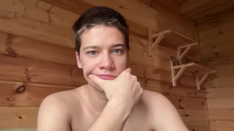 Snapshot of realsupermichael chatting on September 18, 9:22 am AliceEve online show from September 18, 9:22 am