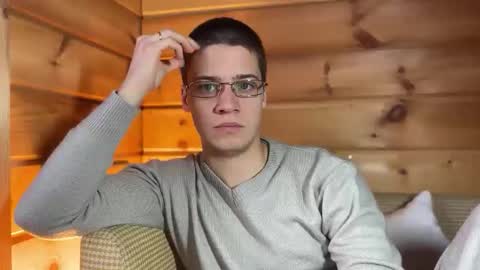 Snapshot of realsupermichael chatting on December 14, 11:59 am AliceEve online show from December 14, 11:59 am