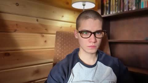 Snapshot of realsupermichael chatting on February 21, 7:53 am AliceEve online show from February 21, 7:53 am