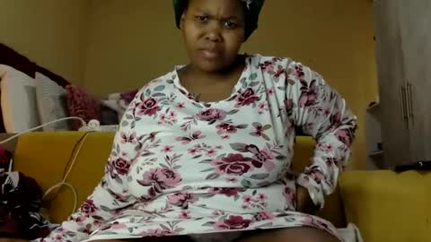 REAL1SWEETHEART online show from January 22, 8:40 am