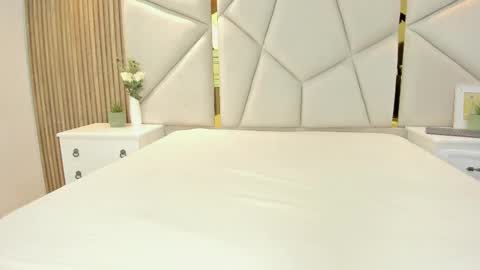 Rebeca online show from October 17, 11:24 am