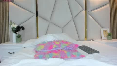 Snapshot of rebeca_brown_ chatting on April 23, 12:29 pm Rebeca online show from April 23, 12:29 pm