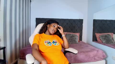 Snapshot of rebeca_cortez1 chatting on December 16, 4:02 am I invite you to my birthday on November 3th online show from December 16, 4:02 am