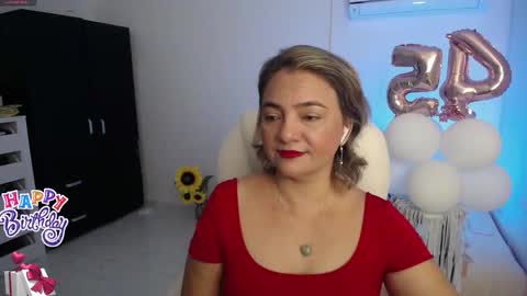 Snapshot of rebeca_milf chatting on January 13, 12:13 pm REBECA online show from January 13, 12:13 pm