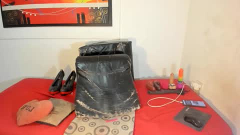 rebecabanks online show from December 18, 1:55 am