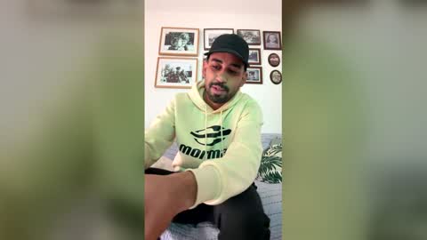 rebecaecalebe online show from January 10, 1:57 pm