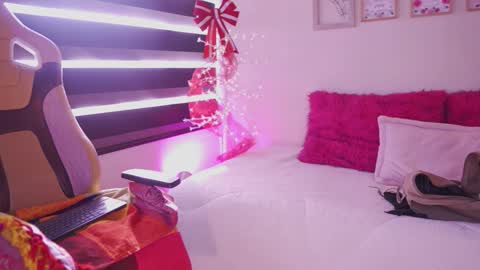 Rebeca  online show from December 16, 12:54 pm