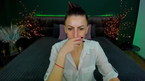 rebecca_diamonds online show from February 13, 6:52 am