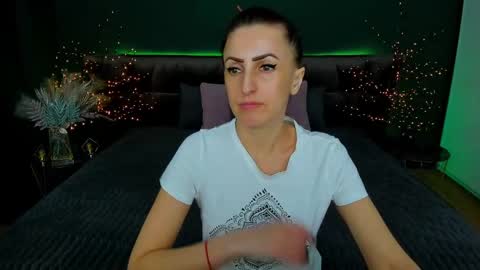 rebecca_diamonds online show from February 27, 10:48 am