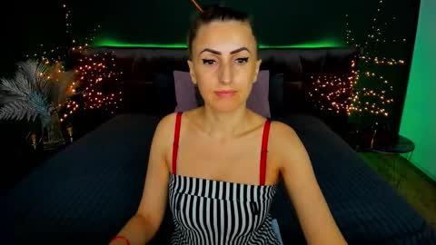 rebecca_diamonds online show from September 18, 5:20 am