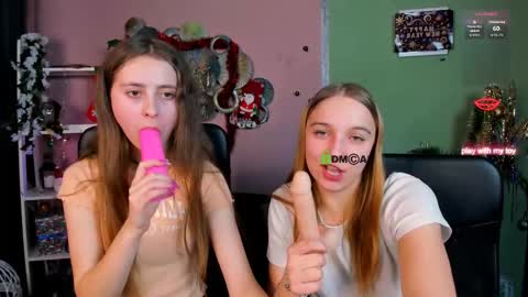 rebecca_smile_ online show from January 5, 5:27 pm