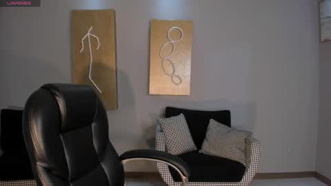 Rebe online show from April 4, 6:49 pm