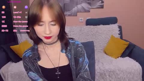 Snapshot of rebeccawind chatting on September 21, 11:45 am RebeccaWind online show from September 21, 11:45 am