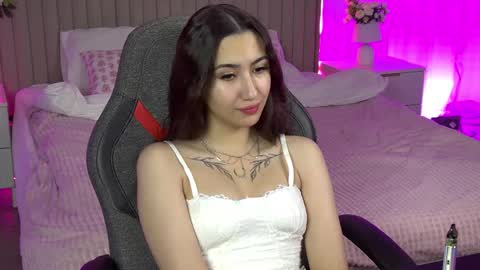 rebeckathornton online show from January 11, 12:37 am