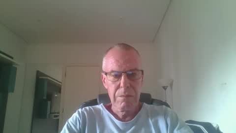 Rene online show from January 18, 6:34 pm