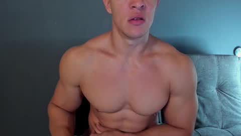 twitter REECET26 instagram RECCETAYLOR online show from September 17, 1:57 pm