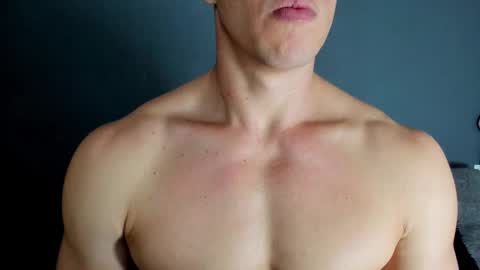 twitter REECET26 instagram RECCETAYLOR online show from October 24, 3:36 am