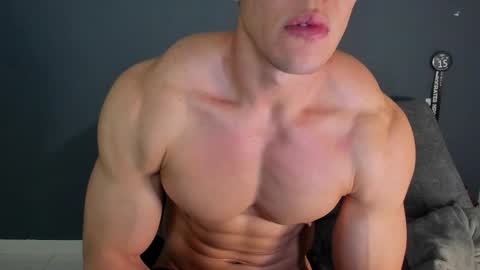 twitter REECET26 instagram RECCETAYLOR online show from November 7, 3:39 am