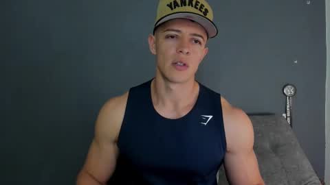 twitter REECET26 instagram RECCETAYLOR online show from November 9, 2:21 am