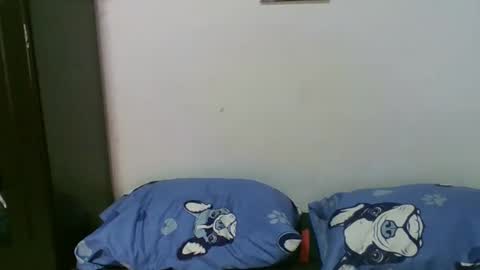 Snapshot of red08fox chatting on May 19, 4:02 pm red08fox online show from May 19, 4:02 pm