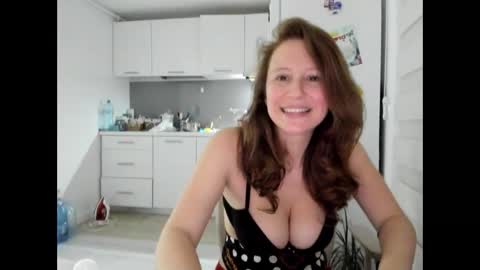 Lolanaturalred online show from March 5, 6:26 pm