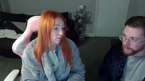 Snapshot of red_firesquirt chatting on January 4, 9:20 pm Red - online show from January 4, 9:20 pm