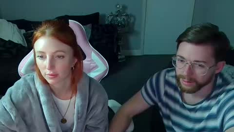 Snapshot of red_firesquirt chatting on January 13, 9:42 pm Red - online show from January 13, 9:42 pm