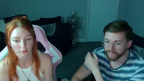 Snapshot of red_firesquirt chatting on January 14, 9:41 pm Red - online show from January 14, 9:41 pm